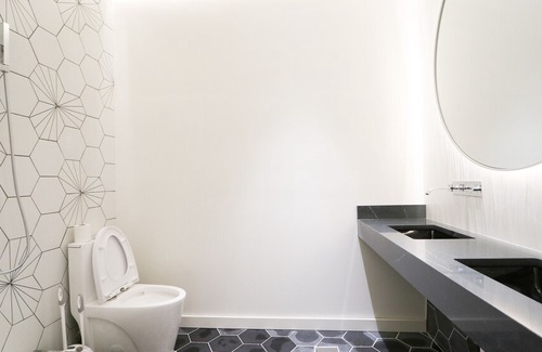 Kirkland Casa | Modern Sophisticated Lounge Style
