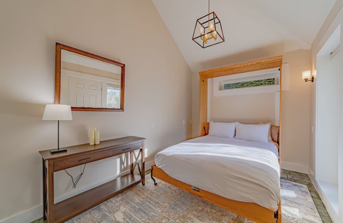 Ferndale Casa | The Pool House