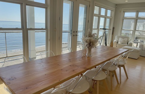 Devon Casa | Luxurious, Direct Oceanfront Home with Private Beach