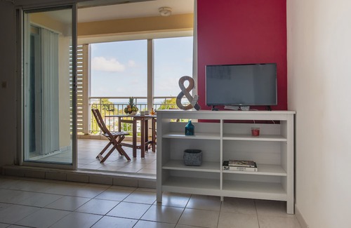 Tartane Apartamento | ✅ 45m² T2 Appart'Hotel with its clear ocean view