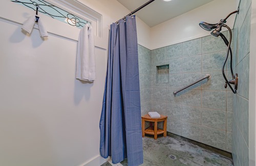 Ferndale Casa | The Pool House