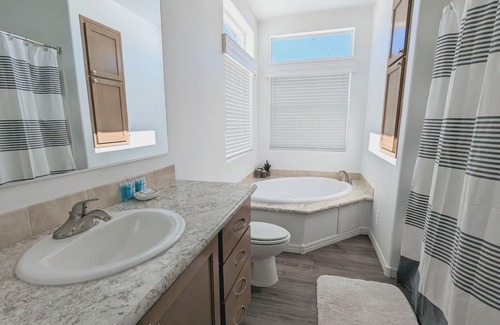 Alpine Casa | Hays Hideaway