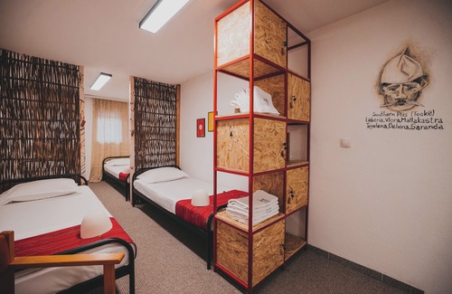 Pejë Hostal | Plis Room - Old Bazaar