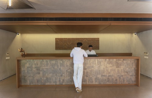 Kadi Complejo | Life At REPOSE- Lake Villas Resort & Club
