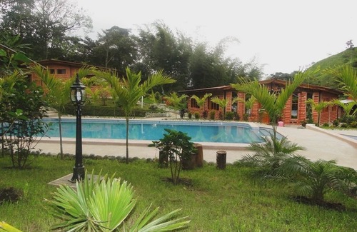 Nanegalito Hotel | Hostería Sumak Pakari