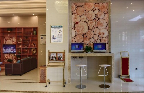 Huanggang Hotel | GreenTree Inn Huanggang Qichun County Ouyada Square Express Hotel