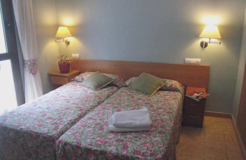 Sant Sadurni d'Osormort Casa | Hostal Rural Can Enric