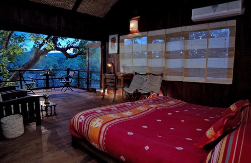 Tala Hotel | Pugdundee Safaris- Tree House Hideaway