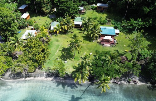 Viani Bay Complejo | Viani Bay Dive Resort across from Taveuni