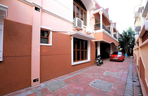 Sadras Hotel | Dreams Neelankarai