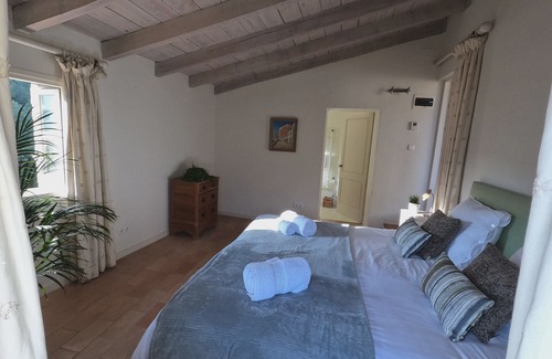 Ossinya Cama Y Desayuno | B&B Can Jan