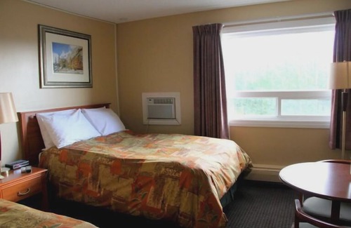 Grande Cache Hotel | Acorn Motel