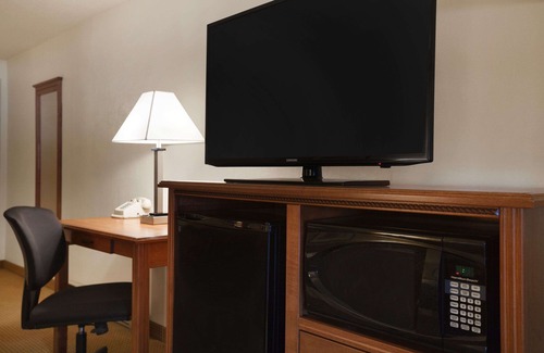 Williston Hotel | Super 8 by Wyndham Williston ND