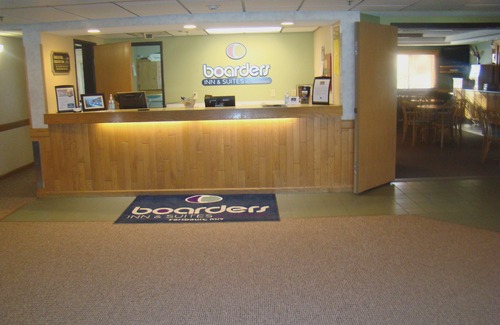 Faribault Hotel | Boarders Inn & Suites by Cobblestone Hotels - Faribault