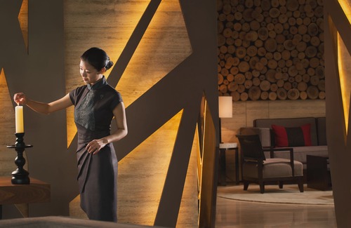 The North Bund Hotel | Banyantree Shanghai On the Bund - Tales rooftop bar boasts a jaw-dropping panoramic vista