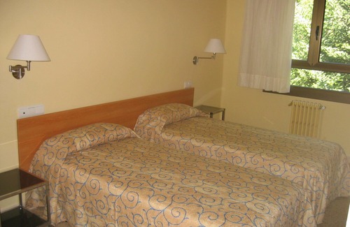 Sant Sadurni d'Osormort Casa | Hostal Rural Can Enric