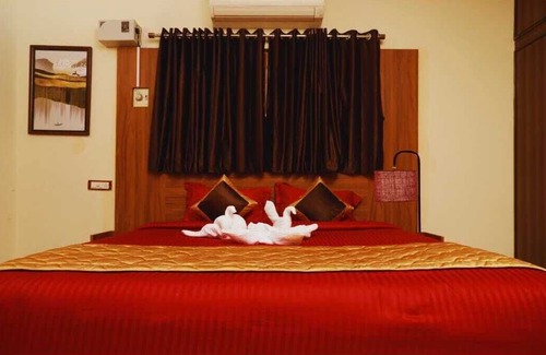 Sadras Hotel | Dreams Neelankarai