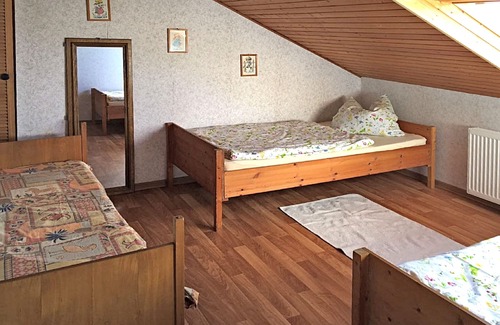 Waldbrunn Apartamento | Cozy Apartment in Ellar with Garden