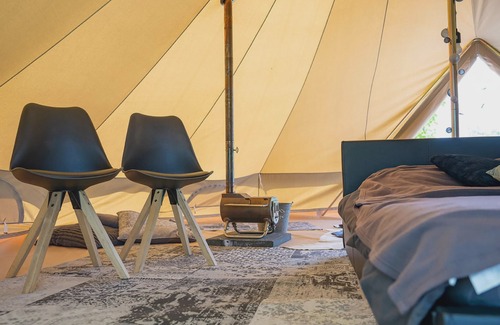 Twijzel Otro | Tent Lodge in Twijzel Near Town Center