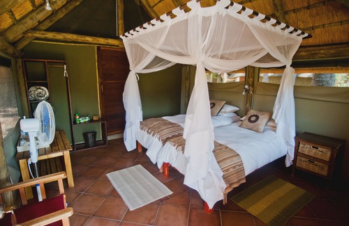 Epupa Cabina | Omarunga Epupa-Falls Camp