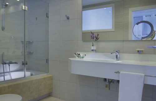 Chrisopigi Hotel | Selana Suites