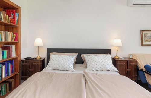 Koper Apartamento | Fairy-tale Tiny House From 17th Century