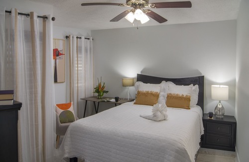 IronShore Estates Cabaña | Alamanda Cottage at Serenity