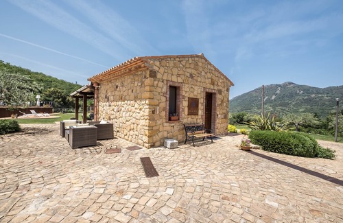 Collesano Casa | Casena Mongerrati