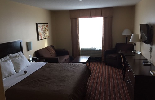Stoughton Hotel | Poplar Tree Inn