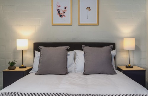 Bergvliet Hotel | WINK Aparthotel Eaton Square