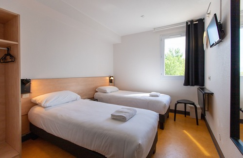 Saint Tronquet Business Park Hotel | Face West Le Pontet