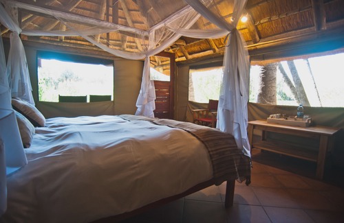 Epupa Cabina | Omarunga Epupa-Falls Camp