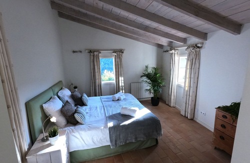 Ossinya Cama Y Desayuno | B&B Can Jan