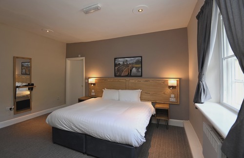 Baslow Hotel | Wheatsheaf, Baslow by Marston's Inns