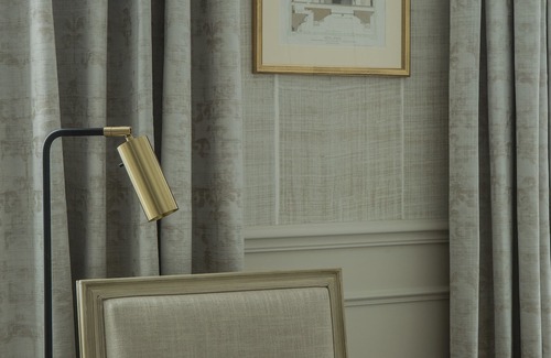 Arsenal Hotel | Charles V