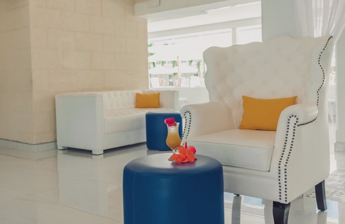Rodney Bay Hotel | The SoCo House - All-Inclusive