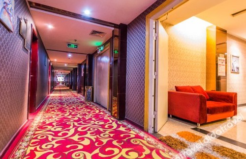 Shizhong District Hotel | Jingchen Hotel (Leshan Zhanggongqiao Food Street Branch)