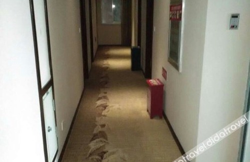 Linxiang District Otro | Tianshun Hotel (lincang First Middle School Branch)