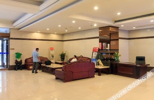 Hongqi District Hotel | Fulide Holiday Hotel (Pangdonglai Branch, Pingyuan Road, Xinxiang)