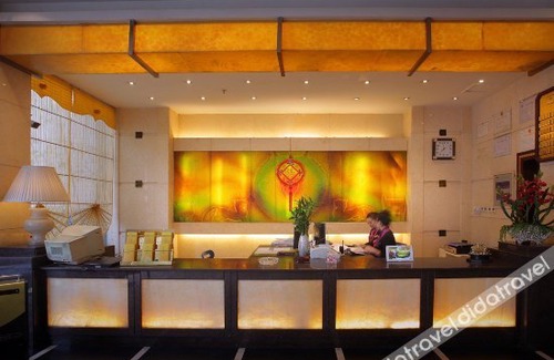 Shizhong District Hotel | Jingchen Hotel (Leshan Zhanggongqiao Food Street Branch)