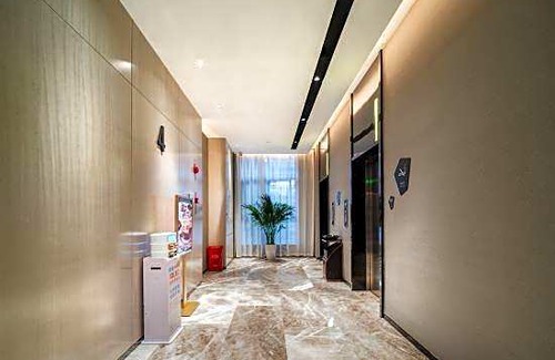 Huangshi Hotel | Echarm Hotel Huangshi Daye High-speed Railway Station Bund Capital