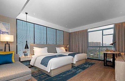 Huangshi Hotel | Echarm Hotel Huangshi Daye High-speed Railway Station Bund Capital