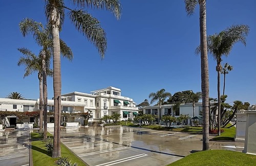 Coronado Casa | Ultimate Getaway! 3 Units Just Minutes Away from Petco Park! Pool, Beach Access!