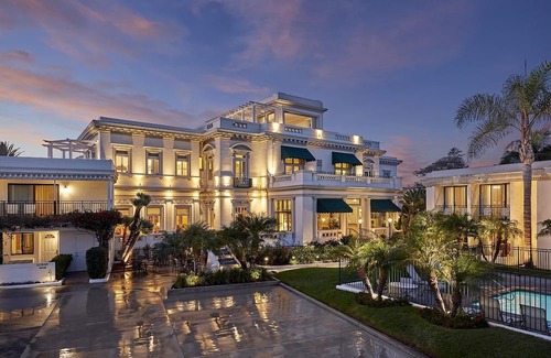 Coronado Casa | San Diego Getaway! With Heated Pool, Private Parking, Near Coronado Beach!