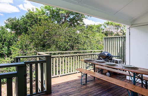 Bondi Beach Apartamento | Bondi Sands is a restful and minimal 2-bed apartment, minutes from the iconic beach