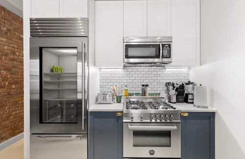Central Park South Apartamento | Linden Place II by Rove Travel | Designer 3BR Apt