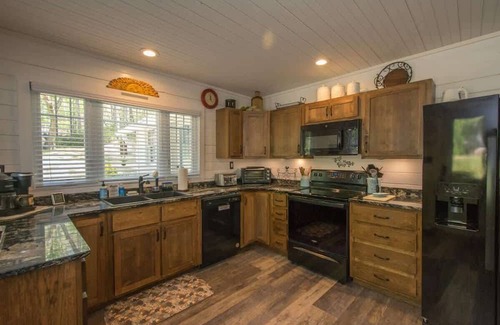 Hendersonville Casa | Crab Creek Retreat~$375 Free Activities Daily