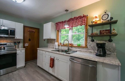 Hendersonville Casa | The Rock House-Fire pit~$375 Free Activities Daily