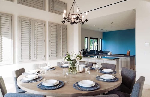 Cabo San Lucas Casa | Luxury Villa Retreat, Pool, 300 yards from BEACH