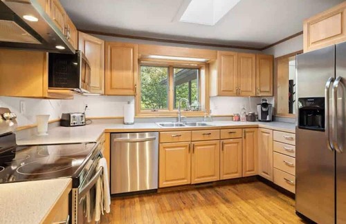 Hendersonville Casa | Rabbit Hallow~$375 Free Activities Daily!